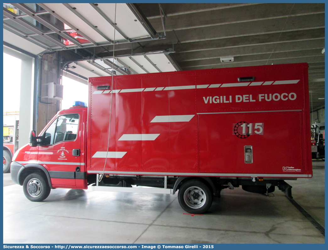 VF 9H7TN
Corpo Vigili del Fuoco Volontari Arco
Iveco Daily 50C18 IV serie
Allestitore Kofler Fahrzeugbau S.n.c.
Parole chiave: VF;V.F.;Vigili;del;Fuoco;Volontari;Arco;Iveco;Daily;50C18;Kofler;Fahrzeugbau