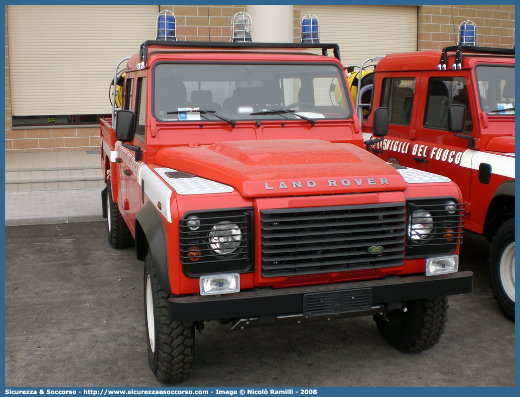 -
Corpo Nazionale Vigili del Fuoco
Land Rover Defender 130
(fornitura regione Emilia Romagna)
Parole chiave: VF;VVF;V.F.;V.V.F.;Corpo;Nazionale;Vigili del Fuoco;Vigili;Fuoco;Land Rover;Defender;130