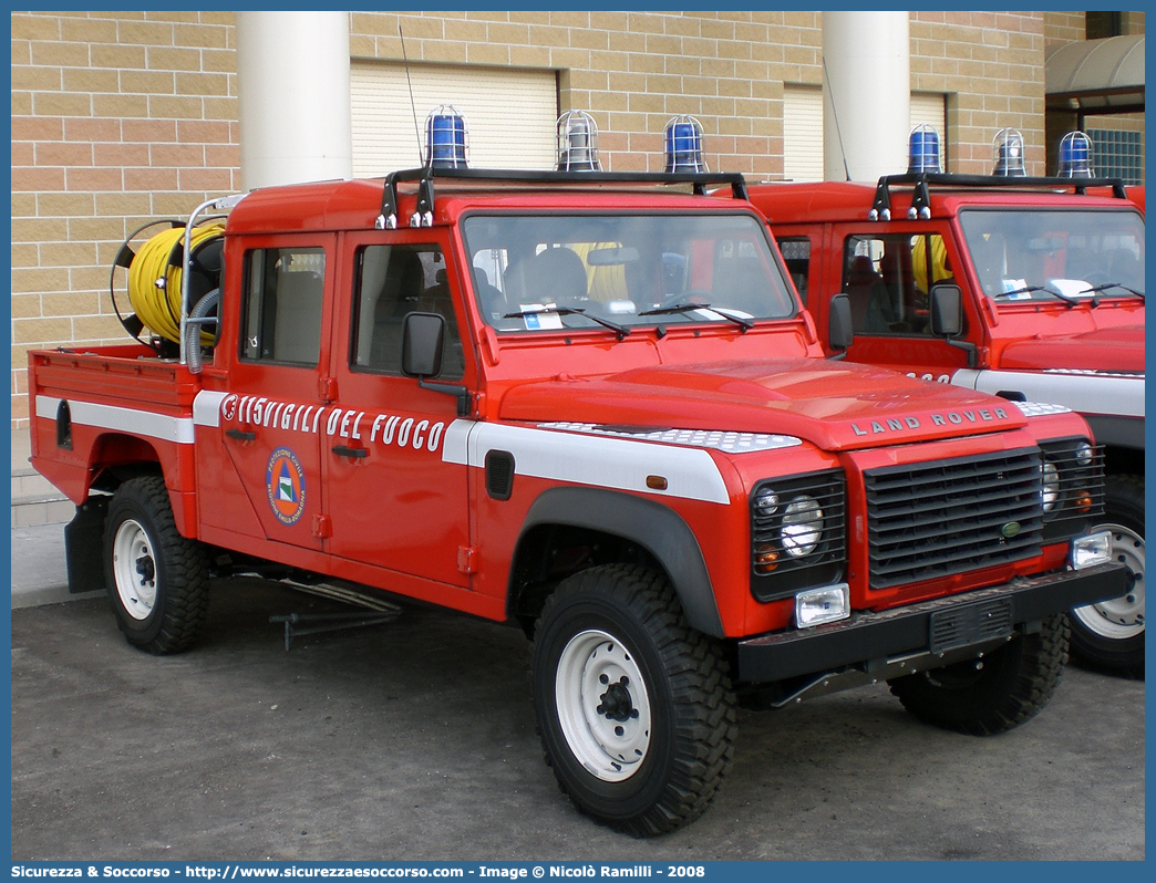 -
Corpo Nazionale Vigili del Fuoco
Land Rover Defender 130
(fornitura regione Emilia Romagna)
Parole chiave: VF;VVF;V.F.;V.V.F.;Corpo;Nazionale;Vigili del Fuoco;Vigili;Fuoco;Land Rover;Defender;130