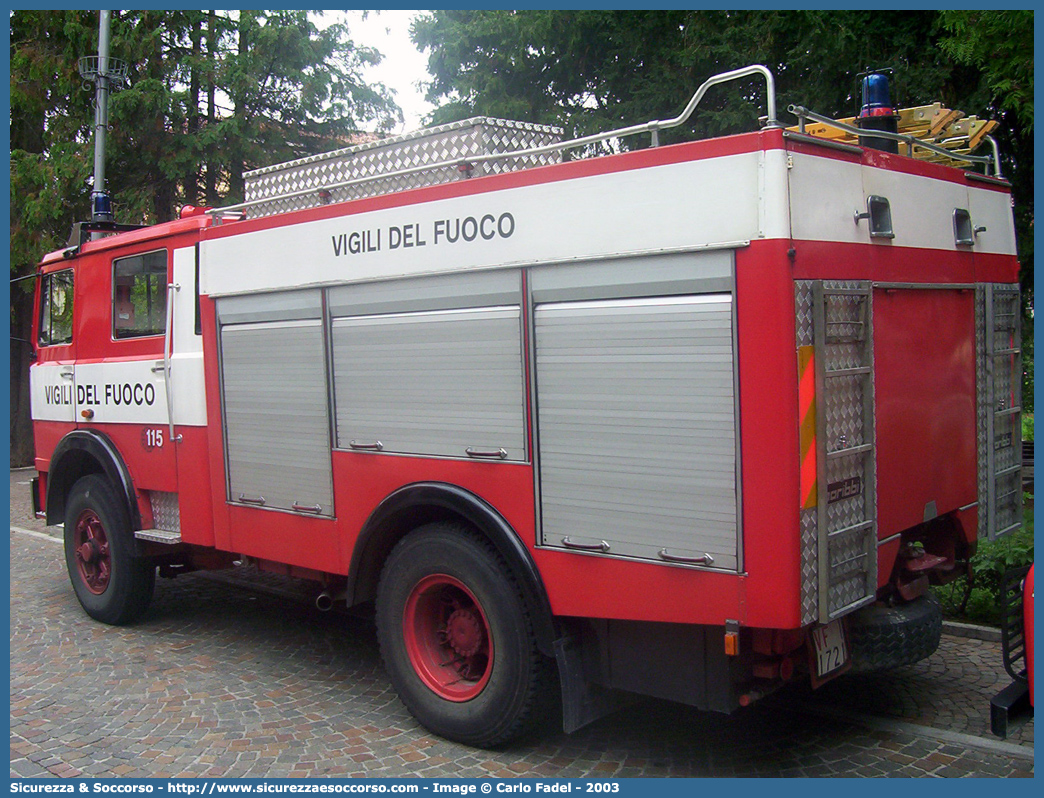 VF 11721
Corpo Nazionale Vigili del Fuoco
Iveco/OM 160
Allestitore Baribbi S.p.A.
Parole chiave: VVF;V.V.F.;Corpo;Nazionale;Vigili;del;Fuoco;AutoPompaSerbatoio;APS;A.P.S.;Iveco;OM;160;Baribbi