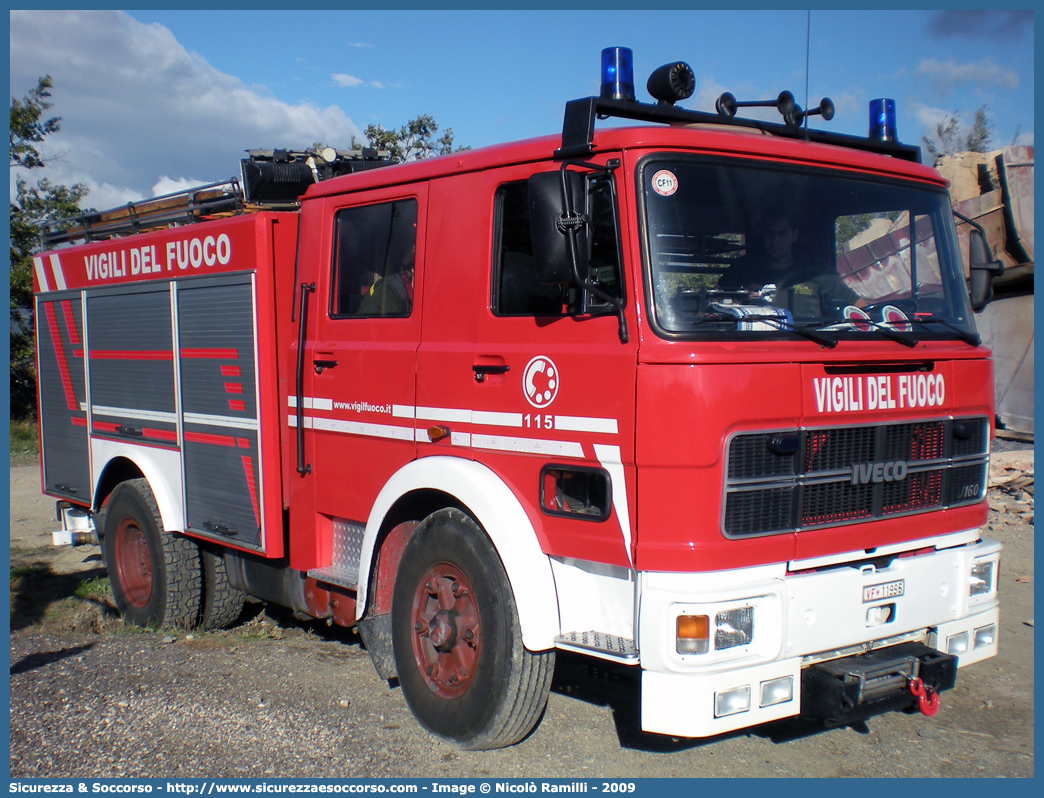 VF 11996
Corpo Nazionale Vigili del Fuoco
Iveco/OM 160
Allestitore Baribbi S.p.A.
Ricondizionato BAI S.r.l.
Parole chiave: VVF;V.V.F.;Corpo;Nazionale;Vigili;del;Fuoco;AutoPompaSerbatoio;APS;A.P.S.;Iveco;OM;160;Baribbi