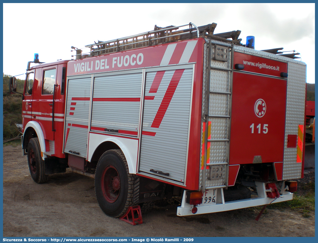 VF 11996
Corpo Nazionale Vigili del Fuoco
Iveco/OM 160
Allestitore Baribbi S.p.A.
Ricondizionato BAI S.r.l.
Parole chiave: VVF;V.V.F.;Corpo;Nazionale;Vigili;del;Fuoco;AutoPompaSerbatoio;APS;A.P.S.;Iveco;OM;160;Baribbi