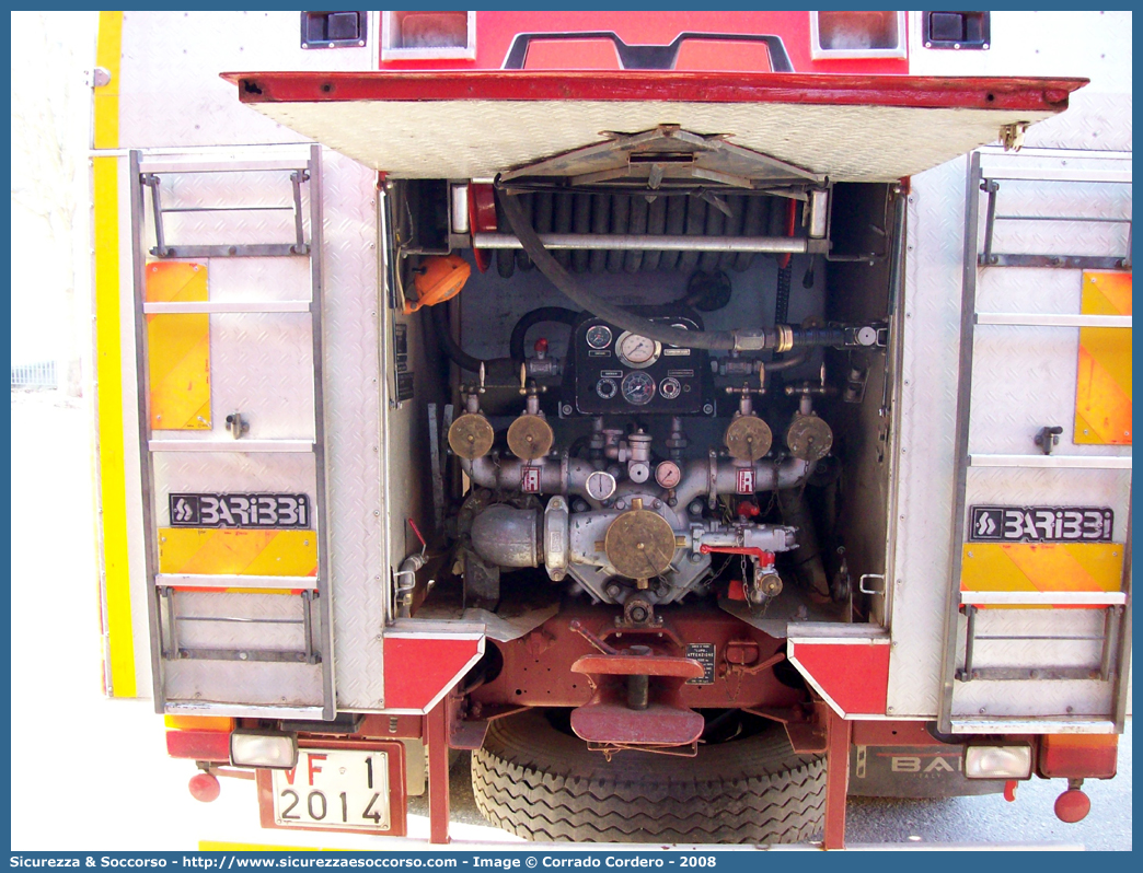 VF 12014
Corpo Nazionale Vigili del Fuoco
Iveco/OM 160
Allestitore Baribbi S.p.A.
Ricondizionato BAI S.r.l.
Parole chiave: VVF;V.V.F.;Corpo;Nazionale;Vigili;del;Fuoco;AutoPompaSerbatoio;APS;A.P.S.;Iveco;OM;160;Baribbi