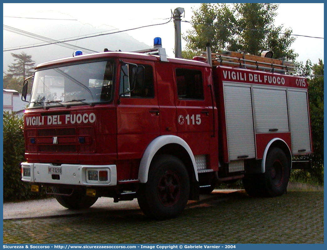 VF 13210
Corpo Nazionale Vigili del Fuoco
Iveco/OM 160
Allestitore Baribbi S.p.A.
Ricondizionato Scelza S.n.c.
Parole chiave: VVF;V.V.F.;Corpo;Nazionale;Vigili;del;Fuoco;AutoPompaSerbatoio;APS;A.P.S.;Iveco;OM;160;Baribbi