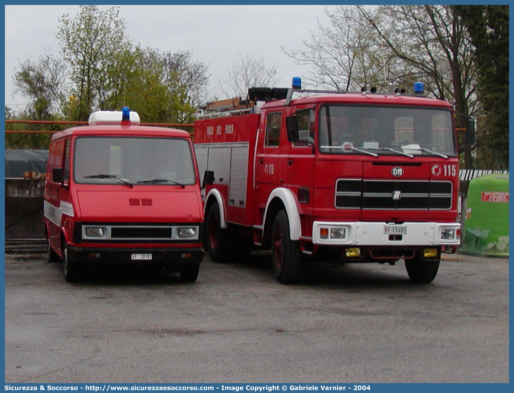 VF 13481
Corpo Nazionale Vigili del Fuoco
Iveco/OM 160
Allestitore Baribbi S.p.A.
Parole chiave: VVF;V.V.F.;Corpo;Nazionale;Vigili;del;Fuoco;AutoPompaSerbatoio;APS;A.P.S.;Iveco;OM;160;Baribbi