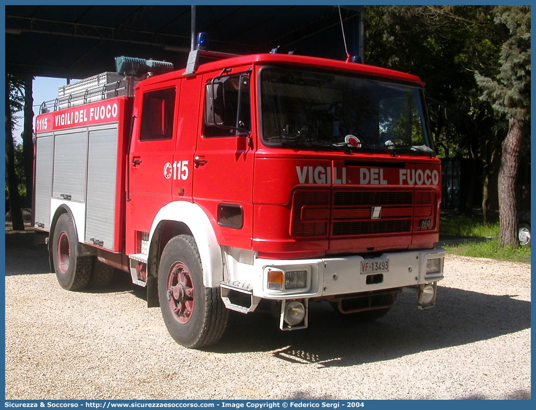 VF 13493
Corpo Nazionale Vigili del Fuoco
Iveco/OM 160
Allestitore Baribbi S.p.A.
Parole chiave: VVF;V.V.F.;Corpo;Nazionale;Vigili;del;Fuoco;AutoPompaSerbatoio;APS;A.P.S.;Iveco;OM;160;Baribbi