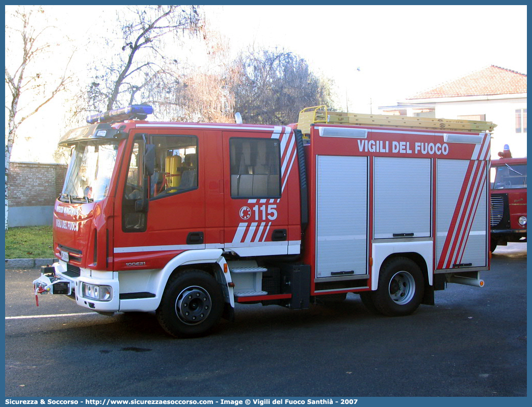 VF 24141
Corpo Nazionale Vigili del Fuoco
Iveco Magirus EuroFire
100E21 II serie
Parole chiave: VVF;V.V.F.;Corpo;Nazionale;Vigili;del;Fuoco;AutoPompaSerbatoio;APS;AutoPompa;Iveco;Magirus;EuroFire;100E21