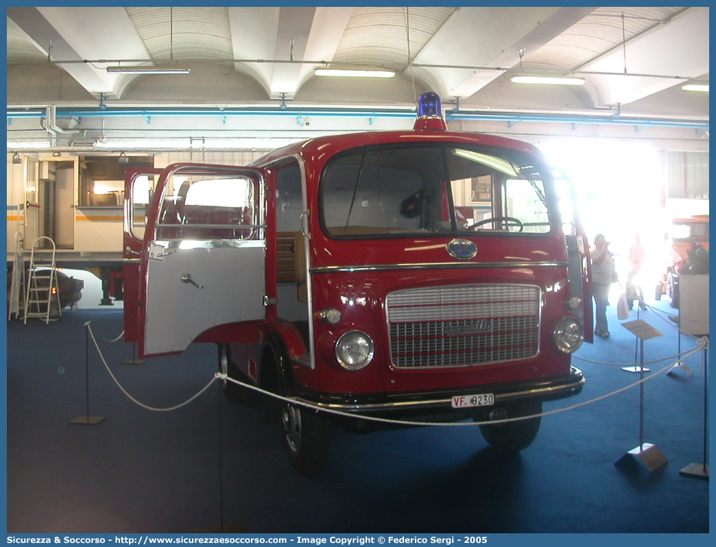 VF 9230
Corpo Nazionale Vigili del Fuoco
OM Lupetto
Parole chiave: VVF;V.V.F.;Corpo;Nazionale;Vigili;del;Fuoco;AutoPompaSerbatoio;APS;A.P.S.;OM;Lupetto