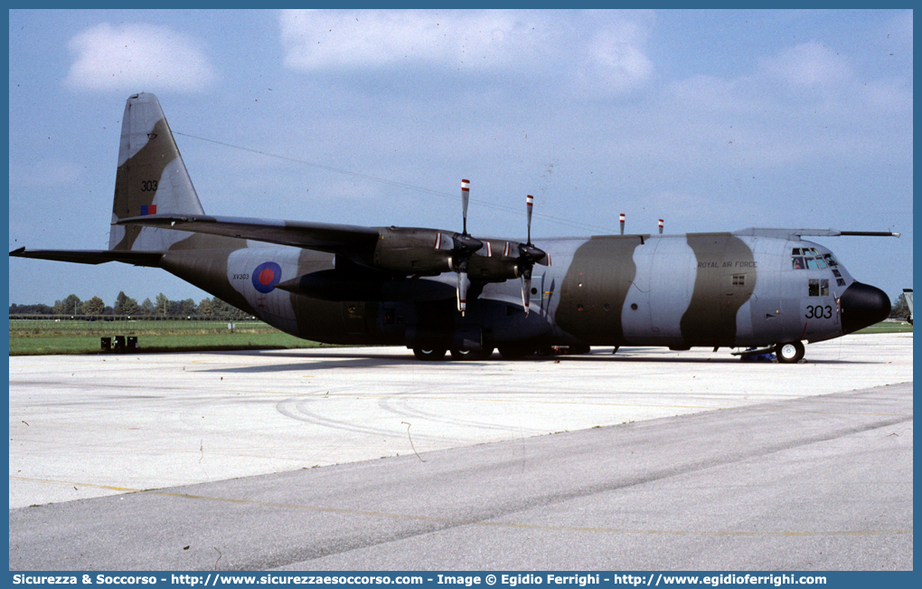 XV303
United Kingdom of Great Britain and Northern Ireland
Royal Air Force
Lockheed C-130K Hercules C3
Parole chiave: United;Kingdom;Great;Britain;Northern;Ireland;Royal;Air;Force;Lockheed;C-130K;Hercules;C3;C130