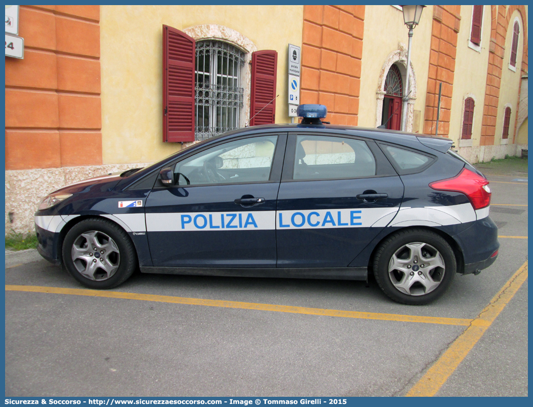 Polizia Locale YA377AM
Polizia Locale
Comune di Peschiera del Garda
Ford Focus IV serie
Allestitore Ciabilli S.r.l.
Parole chiave: Polizia;Locale;Municipale;Peschiera del Garda;Ford;Focus;Ciabilli;YA377AM;YA 377 AM