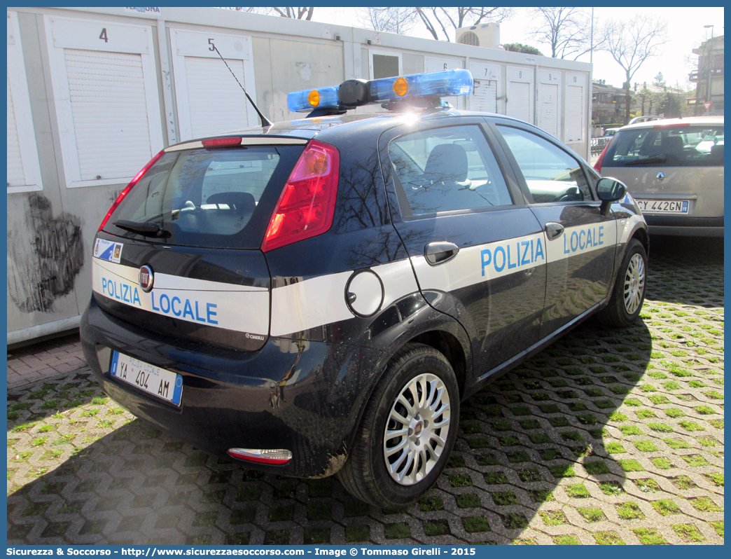 Polizia Locale YA404AM
Polizia Locale
Comune di Pescantina
Fiat Punto IV serie
Allestitore Ciabilli S.r.l.
Parole chiave: PL;PM;P.L.;P.M.;Polizia;Locale;Municipale;Pescantina;Fiat;Punto;Ciabilli