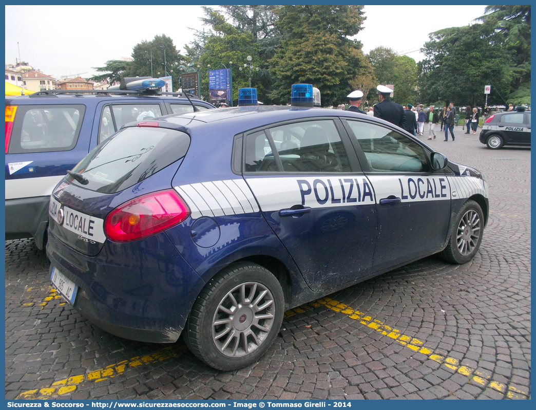 Polizia Locale YA905AC
Polizia Municipale
Comune di Castelnuovo del Garda
Fiat Nuova Bravo
Parole chiave: PL;PM;P.L.;P.M.;Polizia;Locale;Municipale;Castelnuovo del Garda;Fiat;Nuova;Bravo;YA905AC;YA 905 AC