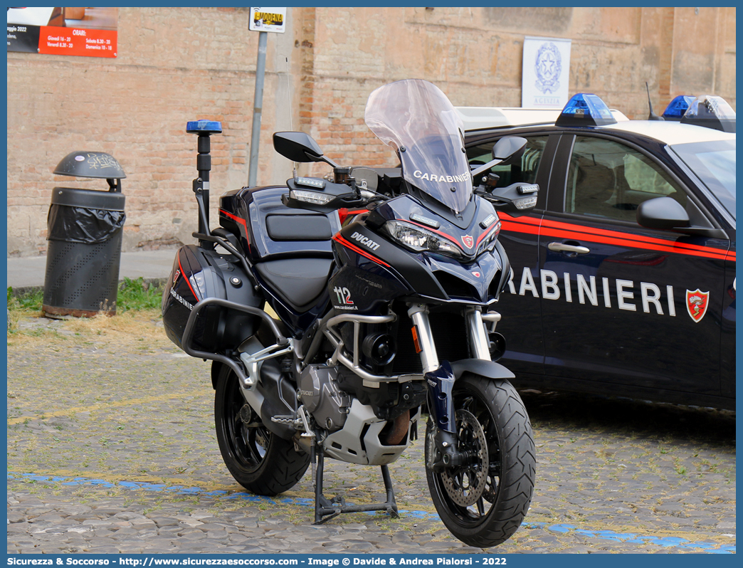 CC A7163
Arma dei Carabinieri
Ducati Multistrada 1260
Parole chiave: Arma dei Carabinieri;Carabinieri;Radiomobile;Ducati;Multistrada;1260