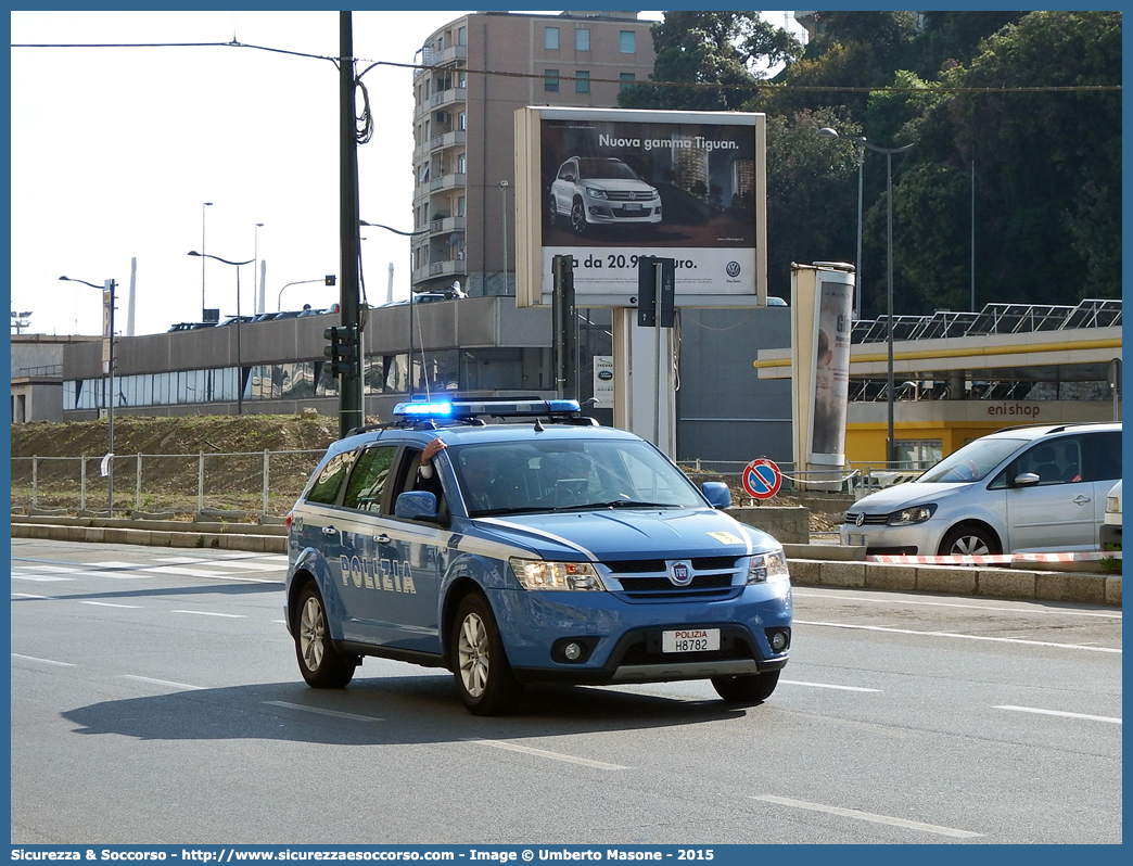 Polizia H8782
Polizia di Stato
Polizia Stradale
Fiat Freemont
Parole chiave: PS;P.S.;Polizia;di;Stato;Pubblica;Sicurezza;Stradale;Fiat;Freemont;H8782