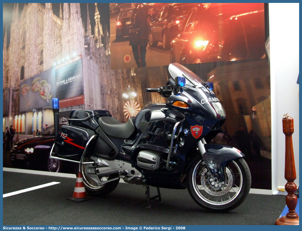 CC A4141
Arma dei Carabinieri
Bmw R850 RT
Parole chiave: CC;C.C.;Arma;dei;Carabinieri;Nucleo;Operativo;Radiomobile;Bmw;R850RT;R 850 RT;R;RT;850