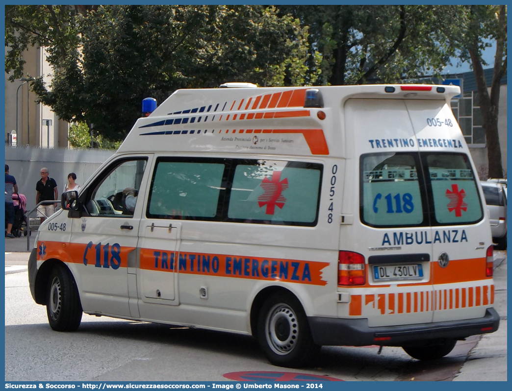 005-48
118 Trentino Emergenza
Volkswagen Transporter T5
Allestitore EDM S.r.l.
Parole chiave: 118;Trento;Trentino;Emergenza;Ambulanza;Volkswagen;Transporter;T5;EDM