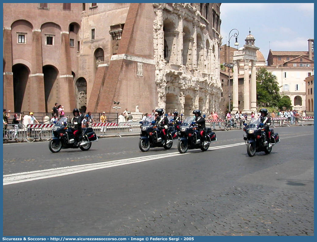 -
Arma dei Carabinieri
Bmw R850 RT
Parole chiave: CC;C.C.;Arma;dei;Carabinieri;Nucleo;Operativo;Radiomobile;Bmw;R850RT;R 850 RT;R;RT;850