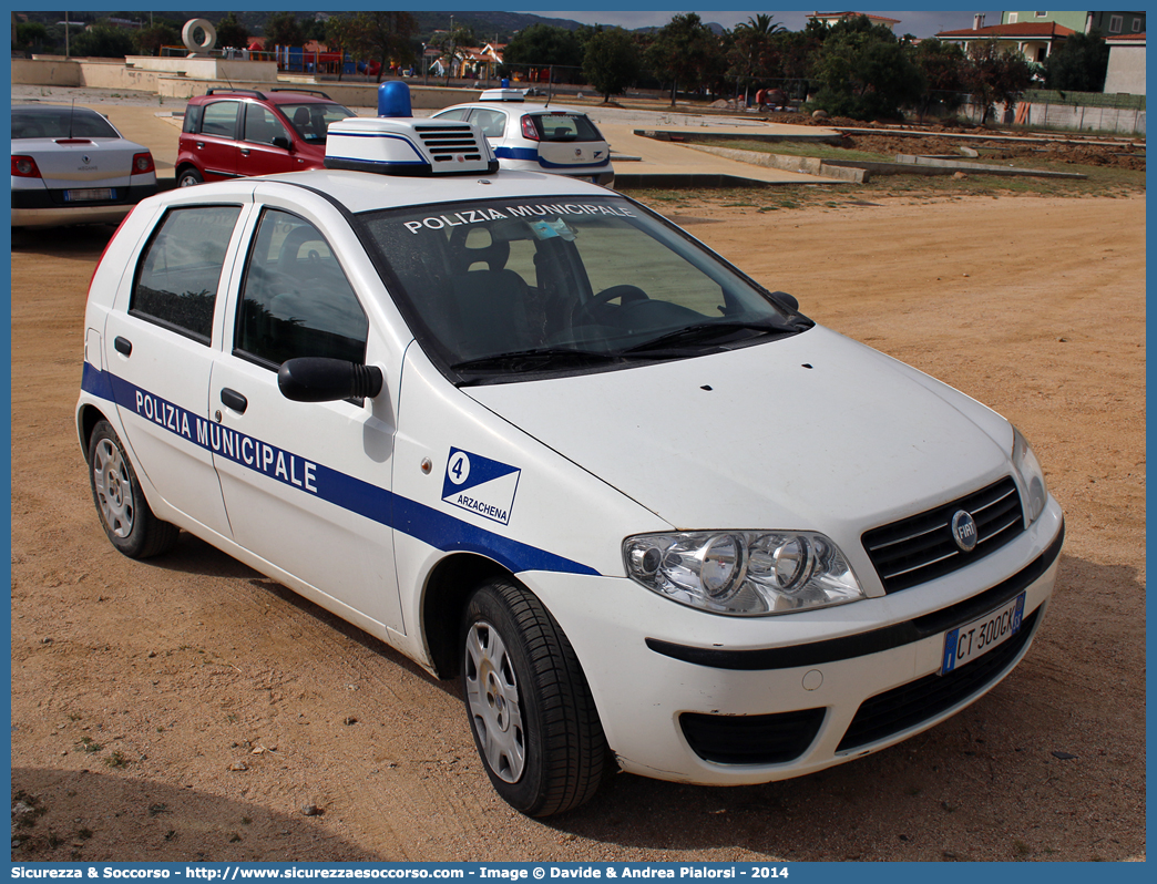 -
Polizia Municipale
Comune di Arzachena
Fiat Punto III serie
Parole chiave: PL;P.L.;PM;P.M.;Polizia;Locale;Municipale;Arzachena;Fiat;Punto