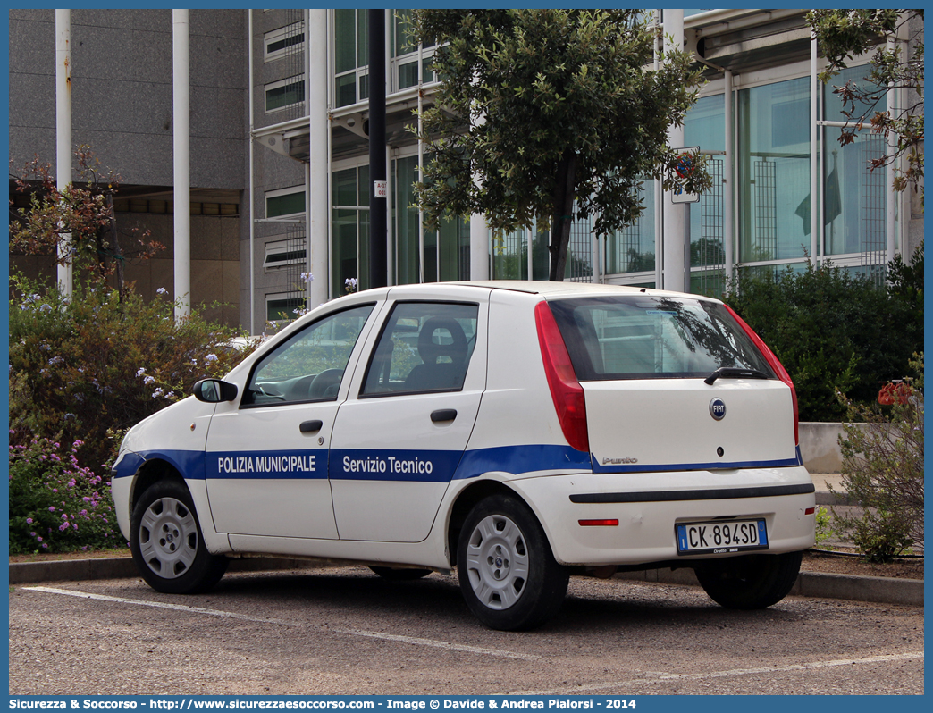 -
Polizia Municipale
Comune di Arzachena
Fiat Punto III serie
Parole chiave: PL;P.L.;PM;P.M.;Polizia;Locale;Municipale;Arzachena;Fiat;Punto