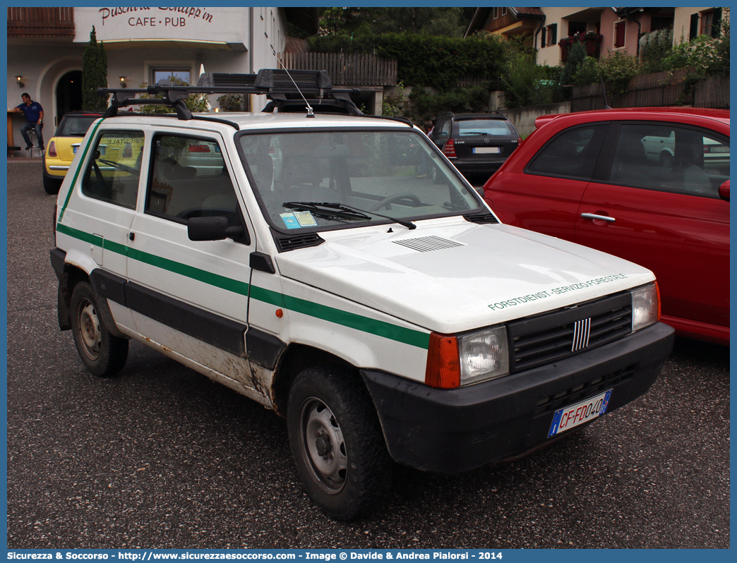 CF FD040
Corpo Forestale
Provincia Autonoma di Bolzano
Fiat Panda 4x4 II serie
Parole chiave: Corpo;Forestale;Bolzano;CF;FD;Fiat;Panda;4x4