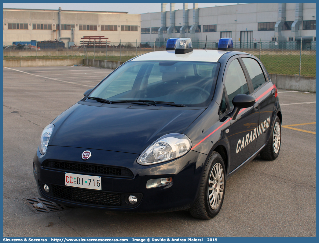 CC DI716
Arma dei Carabinieri
Fiat Punto IV serie
(I fornitura)
Si ringrazia il personale per la collaborazione
Parole chiave: CC;C.C.;Arma;Carabinieri;Fiat;Punto;DI716;DI;716