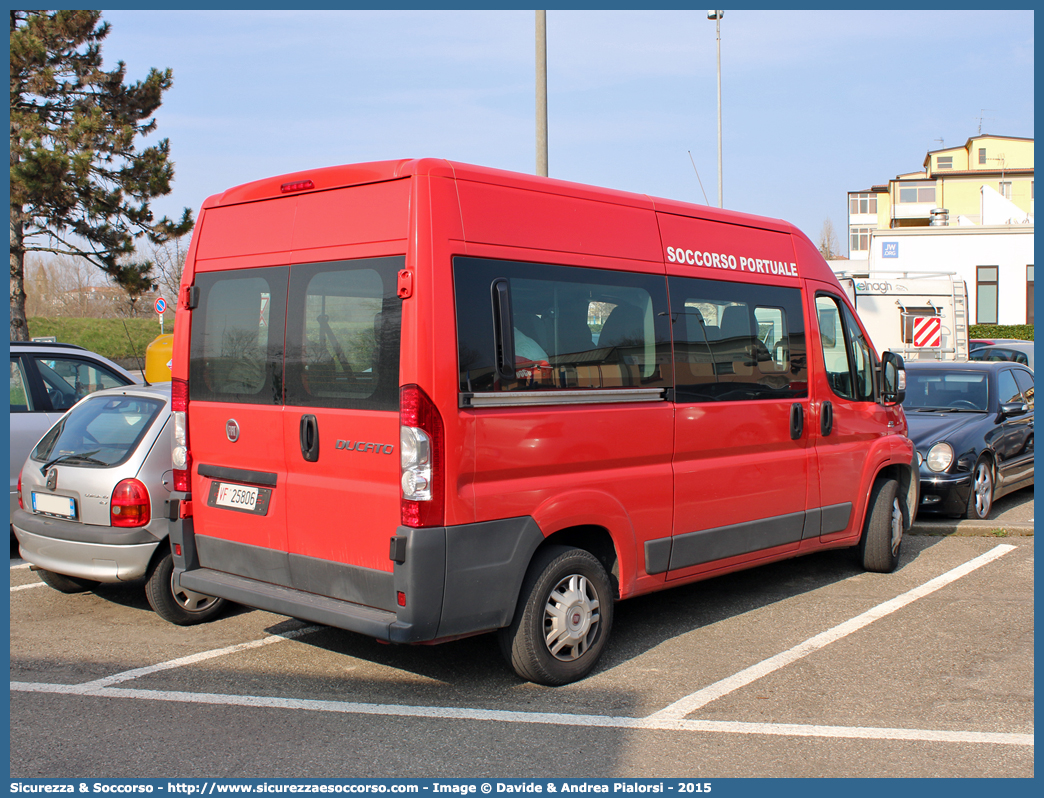 VF 25806
Corpo Nazionale Vigili del Fuoco
Nucleo Portuale
Fiat Ducato III serie
Parole chiave: Corpo;Nazionale;Vigili del Fuoco;Vigili;Fuoco;Fiat;Ducato;X250;x 250;Portuale;Navale;Nautica;Nautico;Nautici;Porti