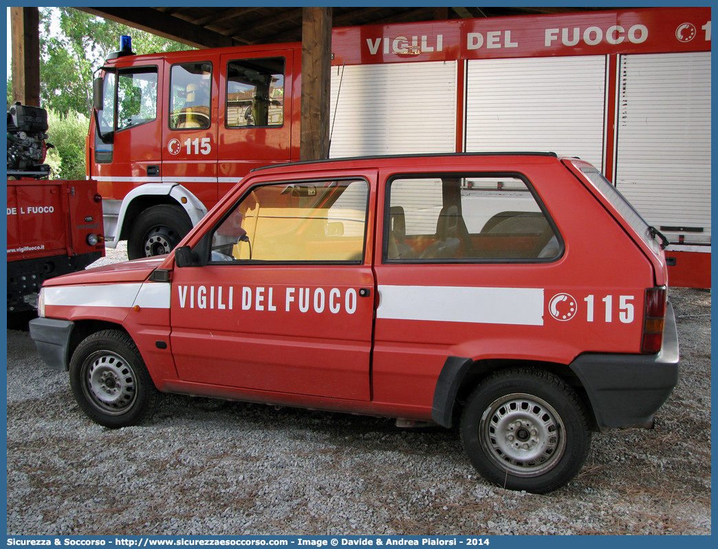 VF 21740
Corpo Nazionale Vigili del Fuoco
Fiat Panda II serie
Parole chiave: VVF;V.V.F.;Corpo;Nazionale;Vigili;del;Fuoco;Fiat;Panda