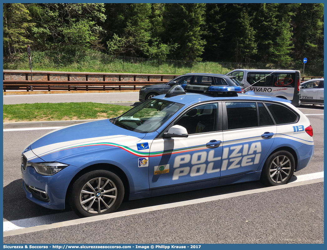 Polizia M2226
Polizia di Stato
Polizia Stradale
Autostrada del Brennero S.p.A.
Bmw Serie 3 F31 Touring
Allestitore Focaccia Group S.r.l.
Parole chiave: Polizia di Stato;Polizia Stradale;Autostrada del Brennero S.p.A.;Brenneroautobahn A.G.;Bmw;Serie 3;F31;F 31;Touring;Focaccia