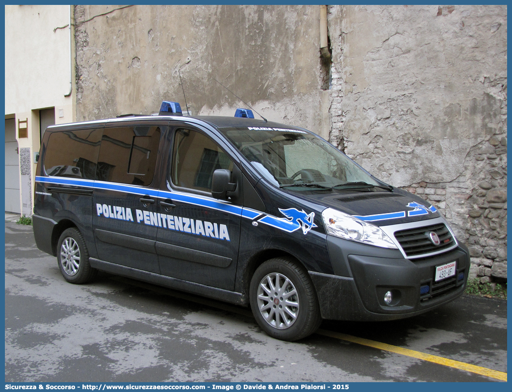 Polizia Penitenziaria 493AF
Polizia Penitenziaria
Fiat Scudo IV serie
Allestitore Mussa & Graziano S.r.l.
Parole chiave: PP;P.P.;PolPen;Pol.Pen.;AdiC;A.diC.;Agenti;di;Custodia;Polizia;Penitenziaria;Fiat;Scudo;Mussa & Graziano