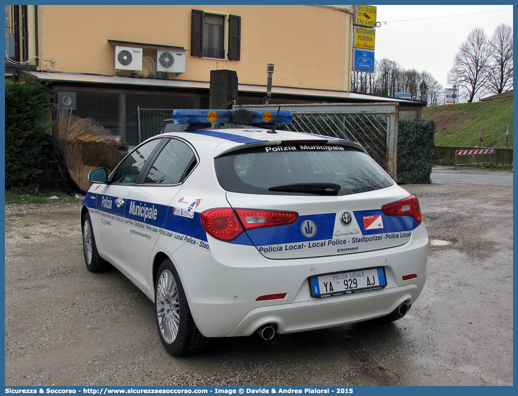 Polizia Locale YA929AJ
Polizia Municipale
Comune di Boretto
Alfa Romeo Nuova Giulietta
I serie
Allestitore Bertazzoni S.r.l.
Parole chiave: Polizia;Locale;Municipale;Boretto;Alfa Romeo;Nuova Giulietta;Bertazzoni;YA929AJ;YA 929 AJ