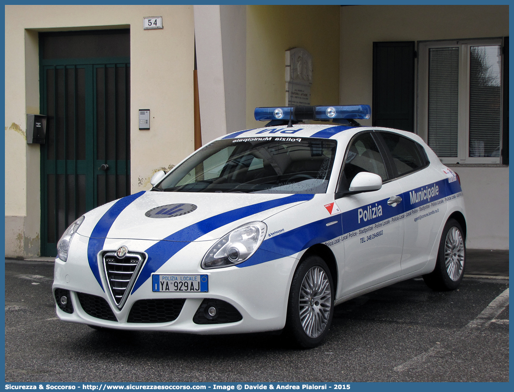 Polizia Locale YA929AJ
Polizia Municipale
Comune di Boretto
Alfa Romeo Nuova Giulietta
I serie
Allestitore Bertazzoni S.r.l.
Parole chiave: Polizia;Locale;Municipale;Boretto;Alfa Romeo;Nuova Giulietta;Bertazzoni;YA929AJ;YA 929 AJ