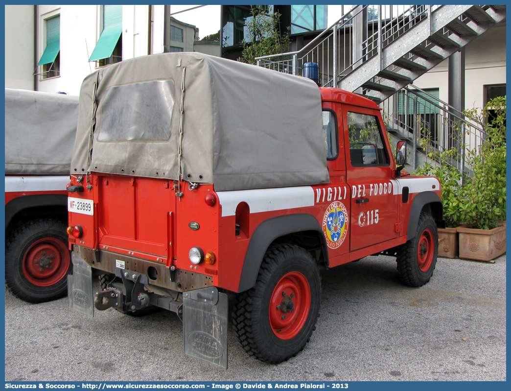 VF 23899
Corpo Nazionale Vigili del Fuoco
Nucleo N.B.C.R.
Land Rover Defender 90
Parole chiave: Corpo;Nazionale;Vigili del Fuoco;Vigili;Fuoco;Land Rover;Defender;90;NBCR;N.B.C.R.;Nucleare;Batteriologico;Chimico;Radiologico;Radiometrico;Radiometria;Radioattività;Radioattivita