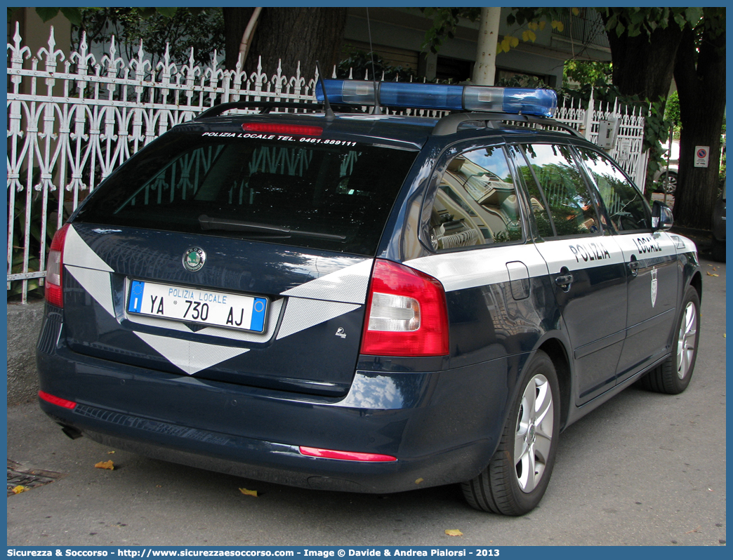 Polizia Locale YA730AJ
Polizia Locale
Comune di Trento
Skoda Octavia Wagon III serie
Allestitore Focaccia Group S.r.l.
Parole chiave: Polizia;Locale;Municipale;Trento;Skoda;Octavia;Wagon;Station;SW;S.W.;Focaccia