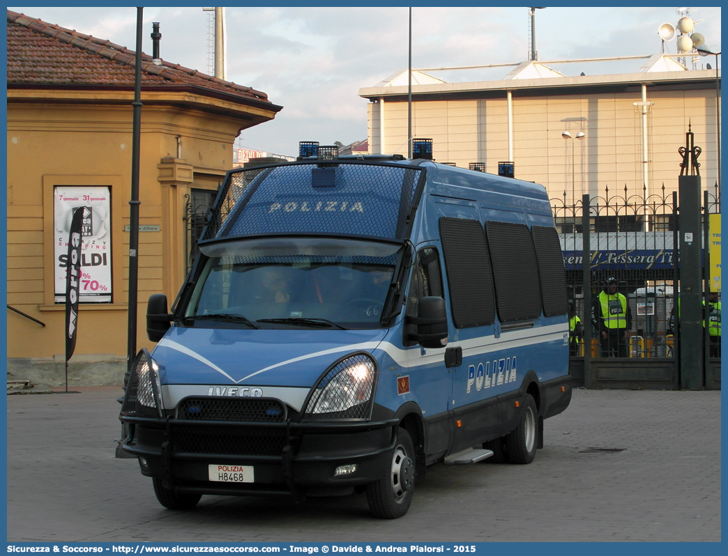 Polizia H8468
Polizia di Stato
Reparto Mobile
Iveco Daily 50C17 V serie
Allestitore Sperotto S.p.A.
Parole chiave: PS;P.S.;Polizia;Polizia di Stato;Reparto Mobile;Ordine Pubblico;Iveco;Daily;Sperotto