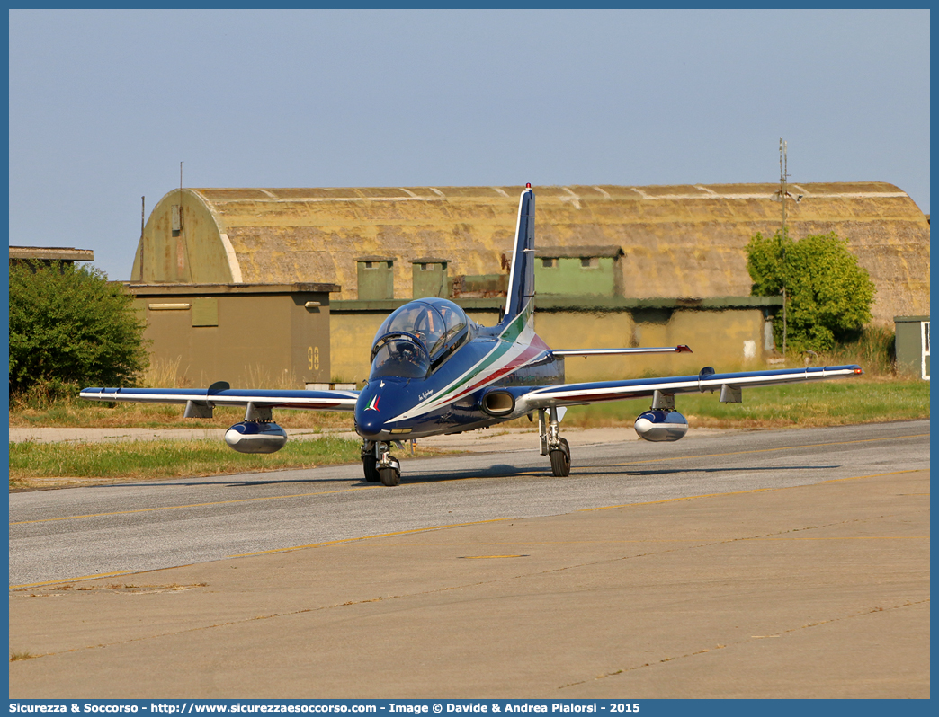 -
Aeronautica Militare Italiana
Aermacchi MB-339PAN
Parole chiave: AM;A.M.I.;AMI;Aeronautica;Militare;Italiana;MB;339PAN