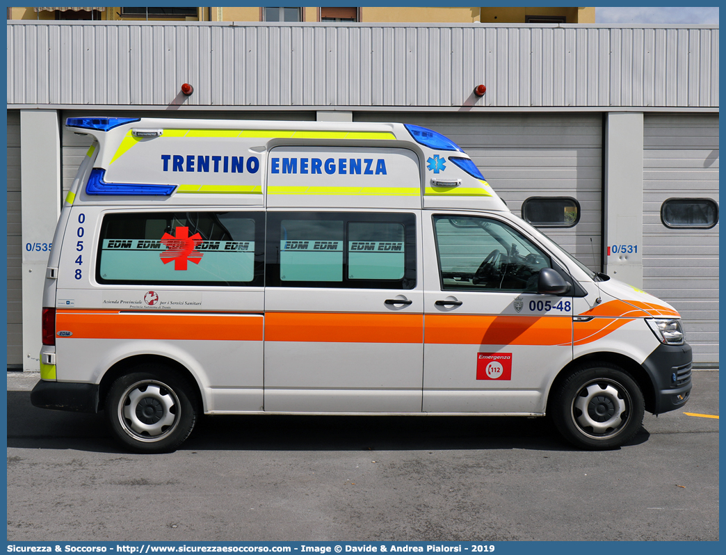 005-48
118 Trentino Emergenza
Volkswagen Transporter T6
Allestitore EDM S.r.l.
Parole chiave: 118;Trento;Trentino;Emergenza;Ambulanza;Autoambulanza;Volkswagen;Transporter;T6;T 6;EDM