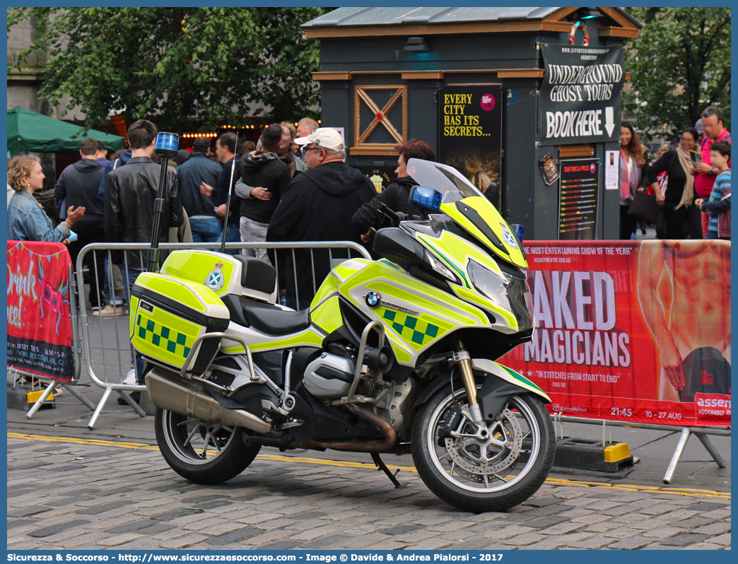 -
United Kingdom of Great Britain and Northern Ireland
Scottish Ambulance Service
BMW R1200RT III generation
Parole chiave: United;Kingdom;Great;Britain;Northern;Ireland;Scottish;Ambulance;Service;BMW;RT1200R;RT;1200;R