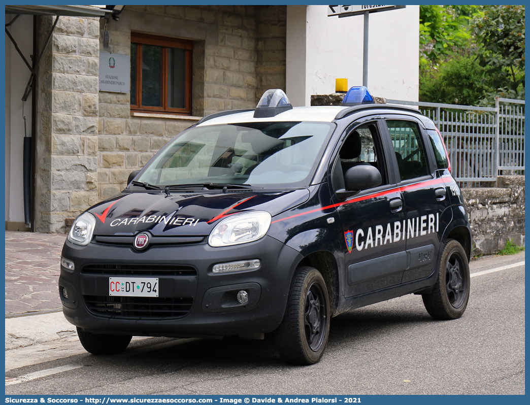 CC DT794
Arma dei Carabinieri
Comando Unità per la Tutela Forestale, 
Ambientale e Agroalimentare
Fiat Nuova Panda 4x4 II serie restyling
Parole chiave: CC;C.C.;Arma;dei;Carabinieri;Comando;Unità;per;la;Tutela;Forestale;Ambientale;Agroalimentare;Fiat;Nuova;Panda;4x4