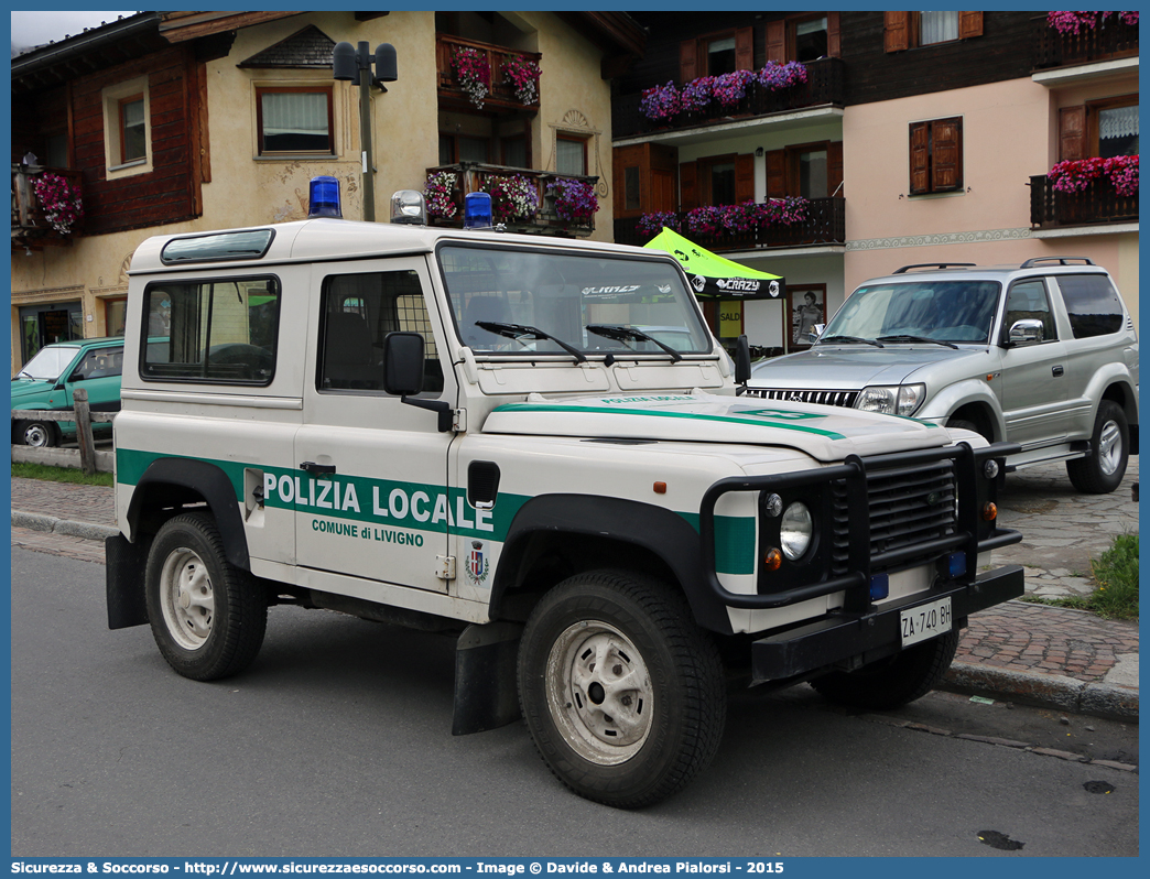 -
Polizia Municipale
Comune di Livigno
Land Rover Defender 90
Parole chiave: Polizia;Locale;Municipale;Livigno;Land;Rover;Defender;90