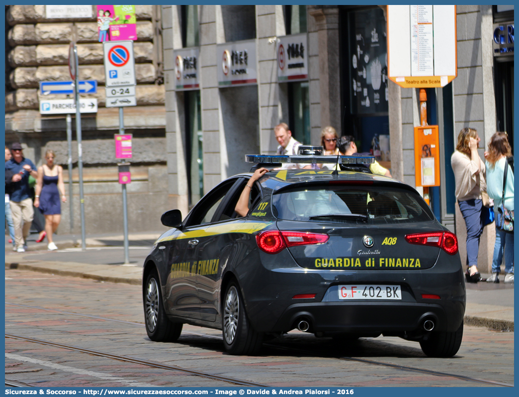 GdiF 402BK
Guardia di Finanza
Alfa Romeo Nuova Giulietta
I serie I restyling
(II fornitura)
Parole chiave: GdiF;GDF;GF;Guardia;Finanza;Alfa;Romeo;Nuova;Giulietta