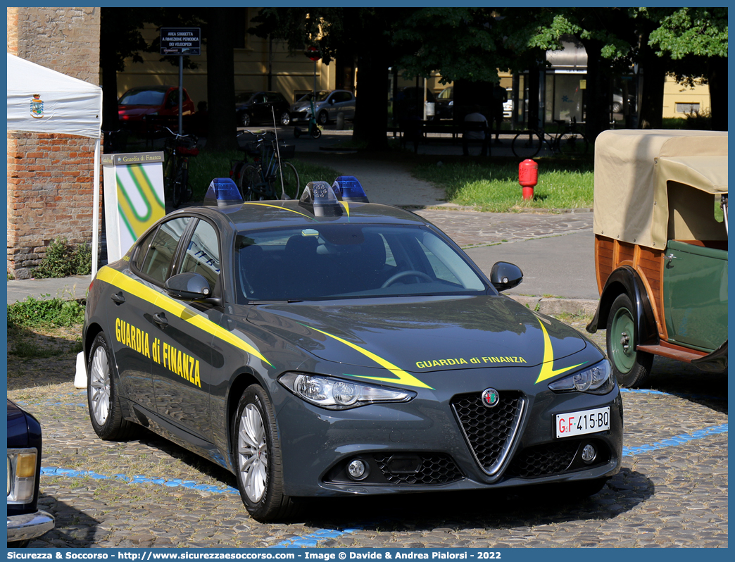 GdiF 415BQ
Guardia di Finanza
Alfa Romeo Nuova Giulia
Parole chiave: GdiF;G.D.F.;GDF;Guardia;di;Finanza;Alfa;Romeo;Giulia