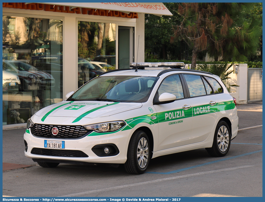 Polizia Locale YA181AF
Polizia Locale
Comune di Broni
Fiat Nuova Tipo Station Wagon
Allestitore Bertazzoni S.r.l.
Parole chiave: Polizia;Locale;Municipale;Broni;Fiat;Tipo;Nuova;Bertazzoni