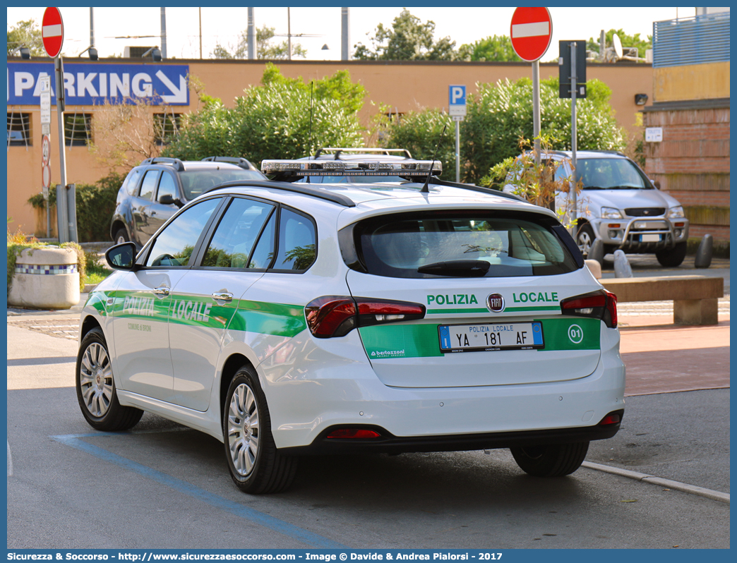 Polizia Locale YA181AF
Polizia Locale
Comune di Broni
Fiat Nuova Tipo Station Wagon
Allestitore Bertazzoni S.r.l.
Parole chiave: Polizia;Locale;Municipale;Broni;Fiat;Tipo;Nuova;Bertazzoni