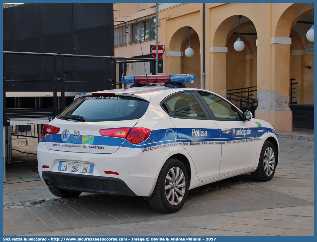 Polizia Locale YA394AN
Polizia Municipale
Comune di Cervia
Alfa Romeo Nuova Giulietta I serie II restyling
Allestitore Focaccia Group S.r.l.
Parole chiave: Polizia;Locale;Municipale;Cervia;Alfa;Romeo;Giulietta;Focaccia