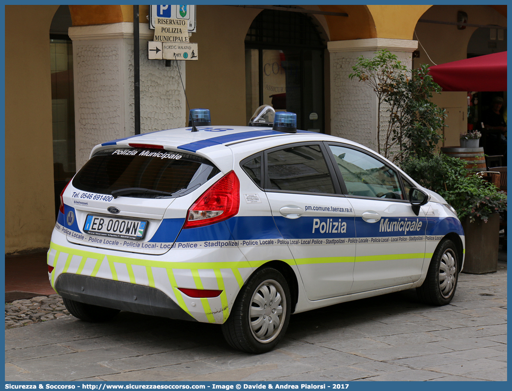 -
Polizia Municipale
Unione Comuni
della Romagna Faentina
Ford Fiesta VI serie
Allestitore Bertazzoni S.r.l.
Parole chiave: Polizia;Locale;Municipale;Unione;Romagna;Faentina;Faenza;Brisighella;Casola Valsenio;Castel Bolognese;Riolo Terme;Solarolo;Ford;Fiesta;Bertazzoni