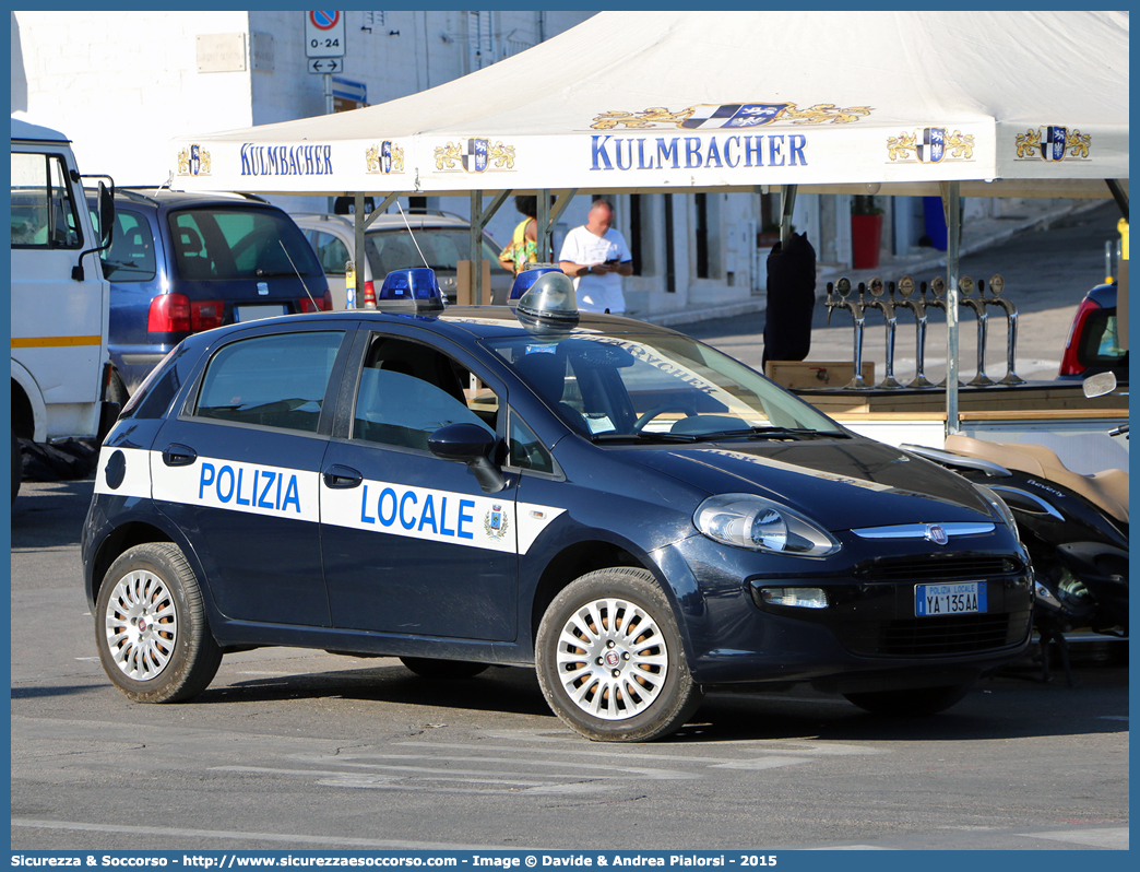 Polizia Locale YA135AA
Polizia Locale
Comune di Alberobello
Fiat Punto Evo
Parole chiave: Polizia;Locale;Municipale;Alberobello;Fiat;Punto