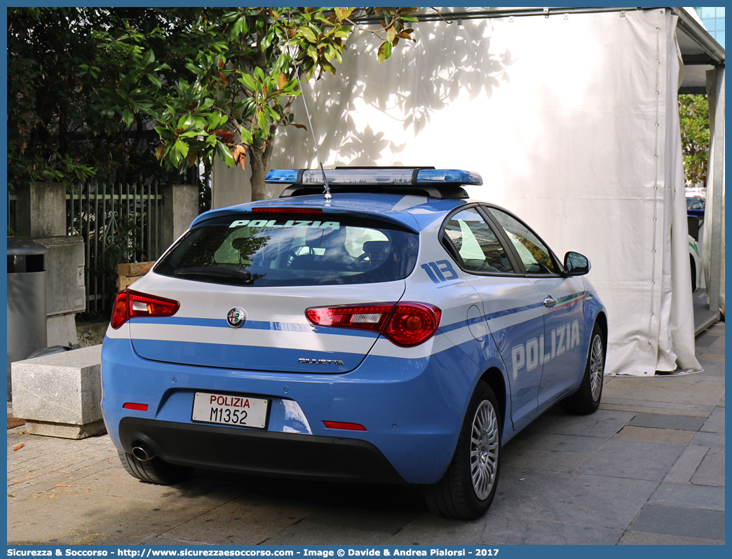 Polizia M1352
Polizia di Stato
Alfa Romeo Nuova Giulietta
I serie II restyling
Allestitore Nuova Carrozzeria Torinese S.r.l.
Parole chiave: PS;P.S.;Polizia;di;Stato;Alfa;Romeo;Giulietta;Nct;Nuova;Carrozzeria;Torinese