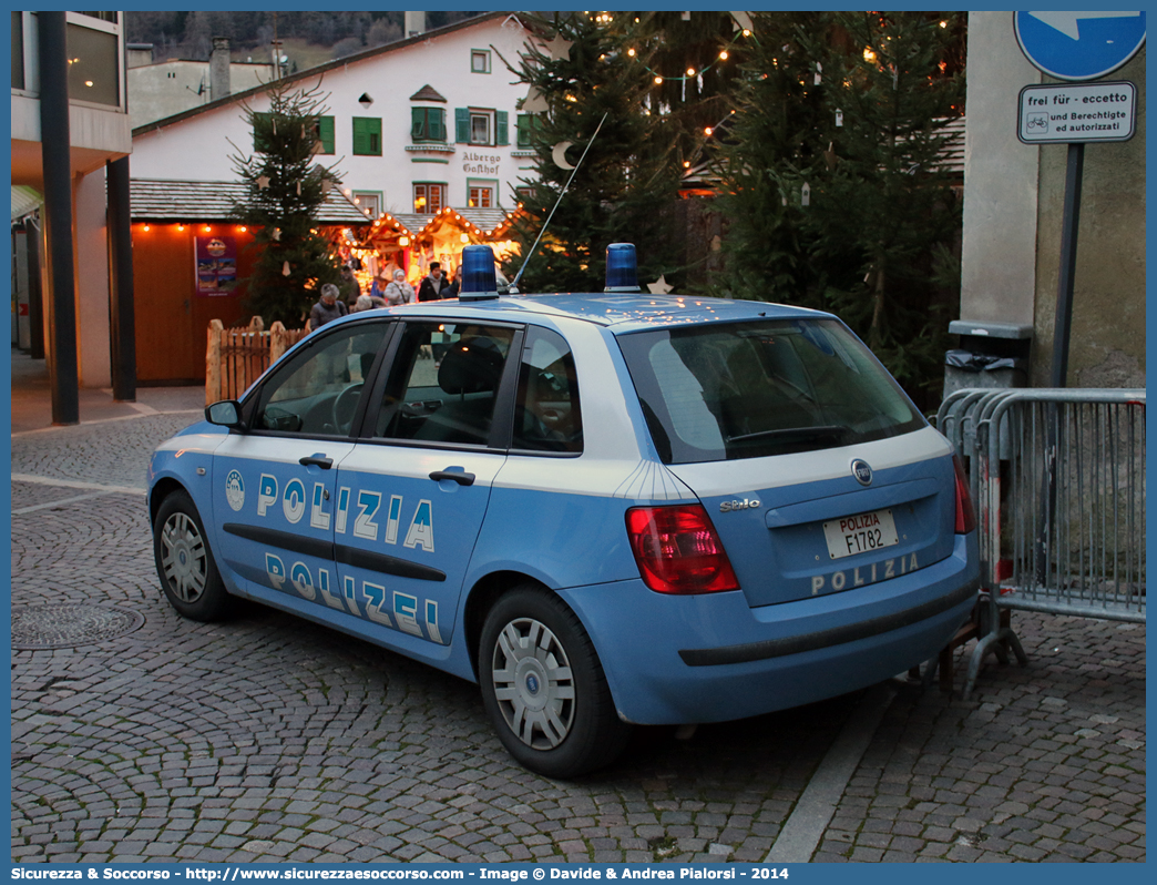 Polizia F1782
Polizia di Stato
Questura di Bolzano
Squadra Volante
Fiat Stilo II serie
Parole chiave: Polizia di Stato;Polizia;PS;Squadra;Volante;Questura di Bolzano;Bolzano;Fiat;Stilo