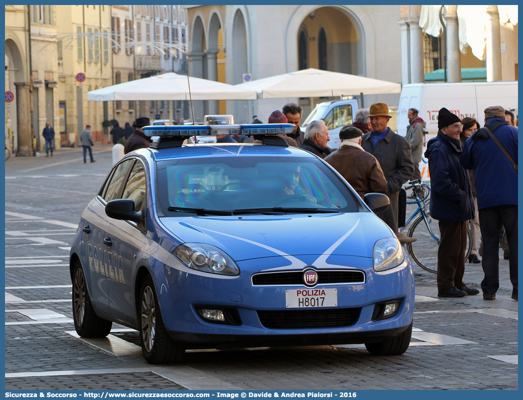 Polizia H8017
Polizia di Stato
Squadra Volante
Fiat Nuova Bravo
(III fornitura)
Parole chiave: PS;P.S.;Polizia;Polizia di Stato;Squadra;Volante;Fiat;Nuova;Bravo