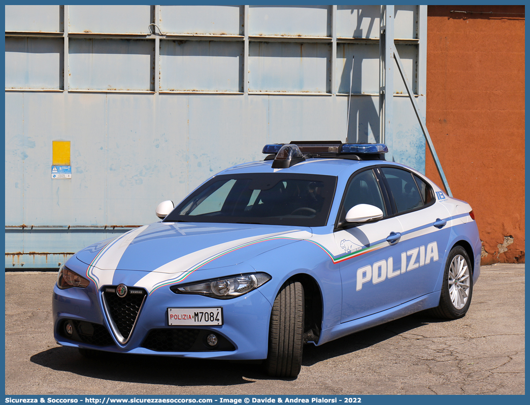 Polizia M7084
Polizia di Stato
Squadra Volante
Alfa Romeo Nuova Giulia
Parole chiave: PS;P.S.;Polizia;di;Stato;Pubblica;Sicurezza;Squadra;Volante;Alfa;Romeo;Nuova;Giulia